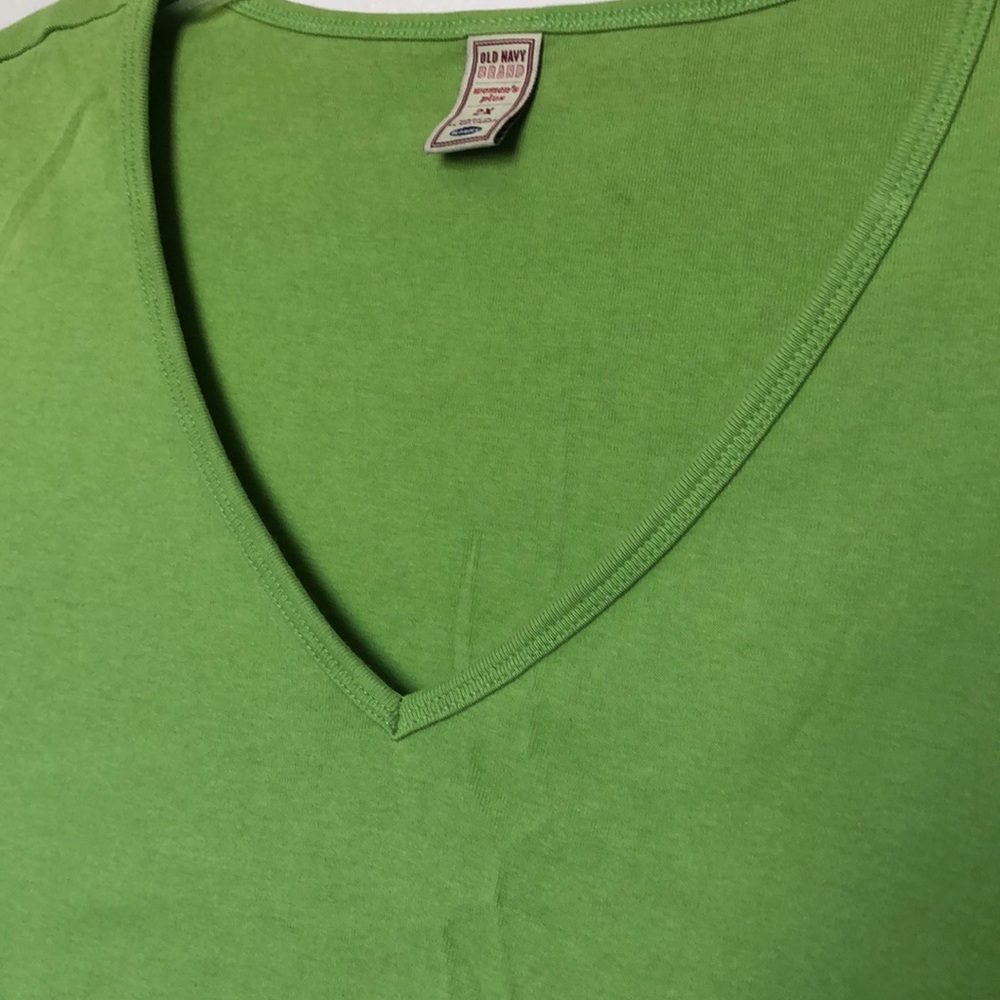 Lime green Old navy women's plus t-shirt